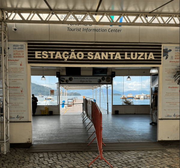 Estação/cais Santa Luzia em Angra dos Reis
