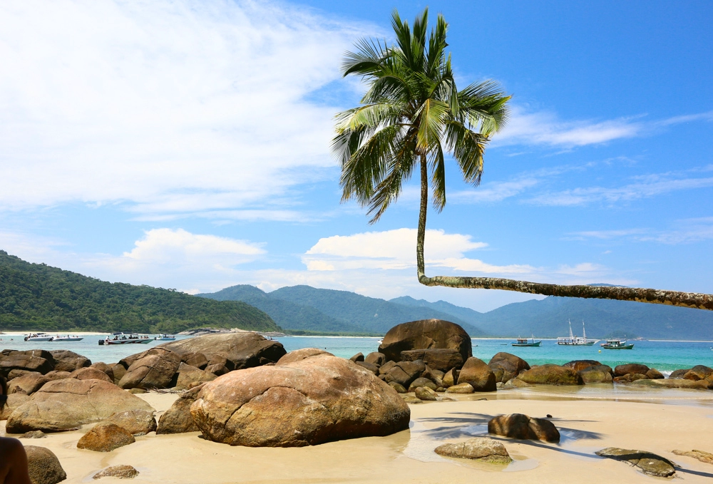 Praia de Araçatibinha